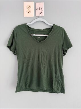 a new day Forest Green V-Neck Short Sleeve Tee